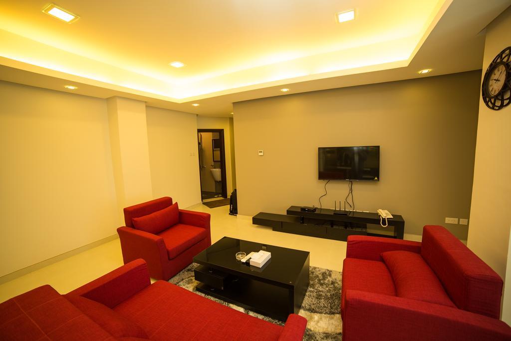 Golden Rose Luxury Suites Манама Экстерьер фото