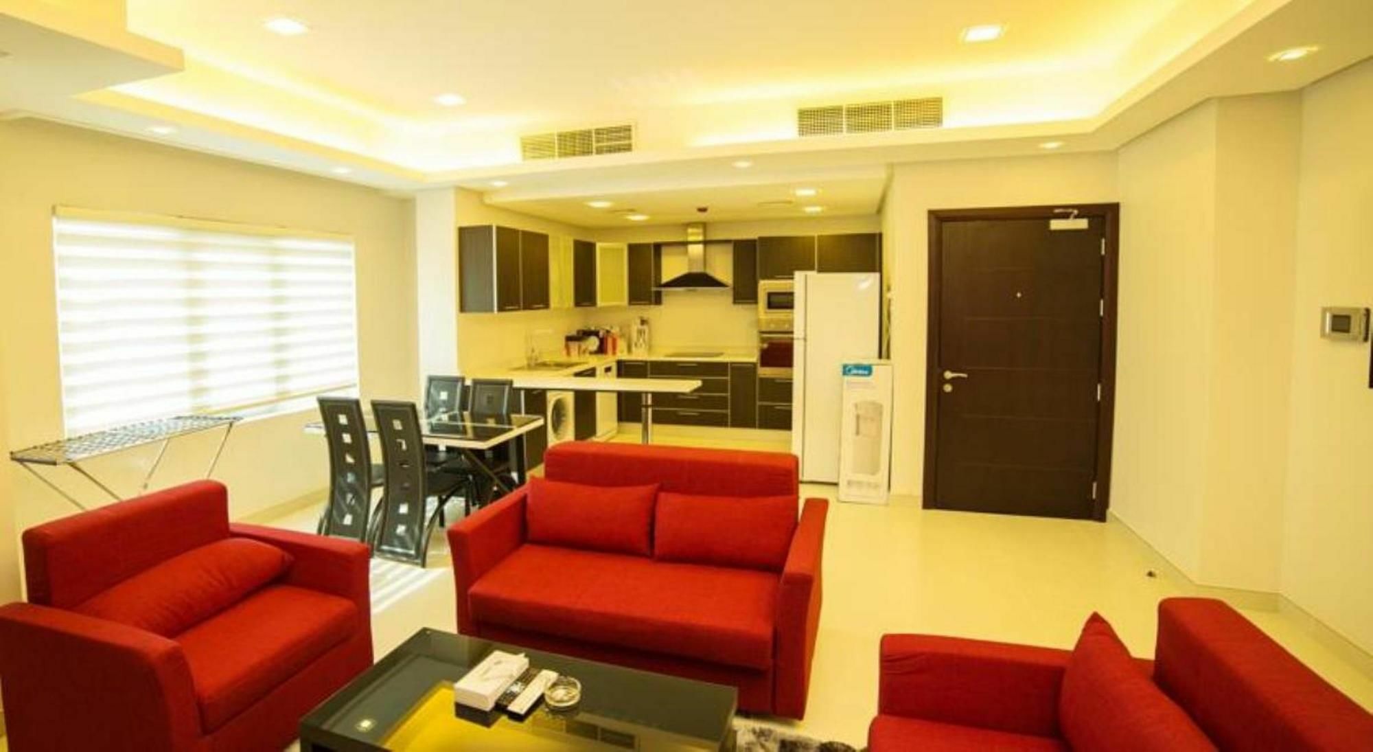 Golden Rose Luxury Suites Манама Экстерьер фото